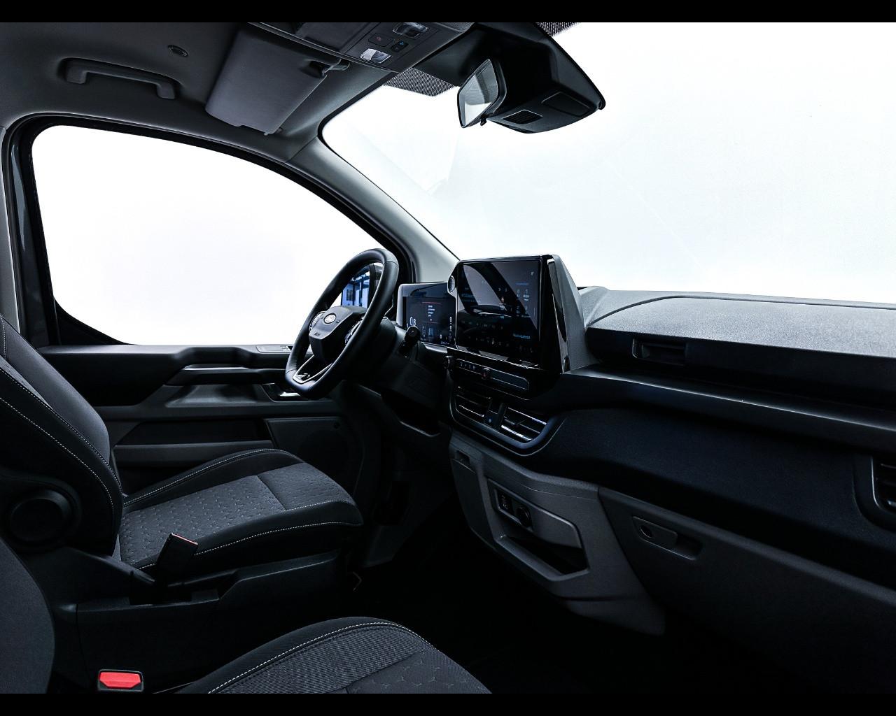 FORD Tourneo Custom 2ªs - Tourneo Custom 320 2.0 EcoBlue 170CV aut. AWD PC Titanium