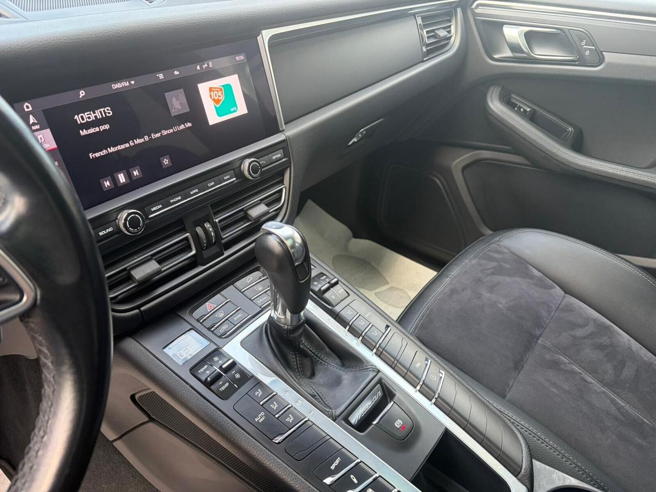 PORSCHE MACAN FULL - PANORAMA