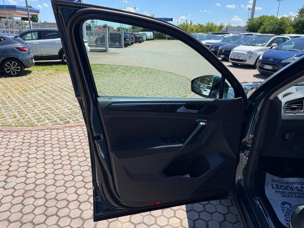 Volkswagen Tiguan 2.0 TDI SCR Life OK NEOPATENTATI in arrivo