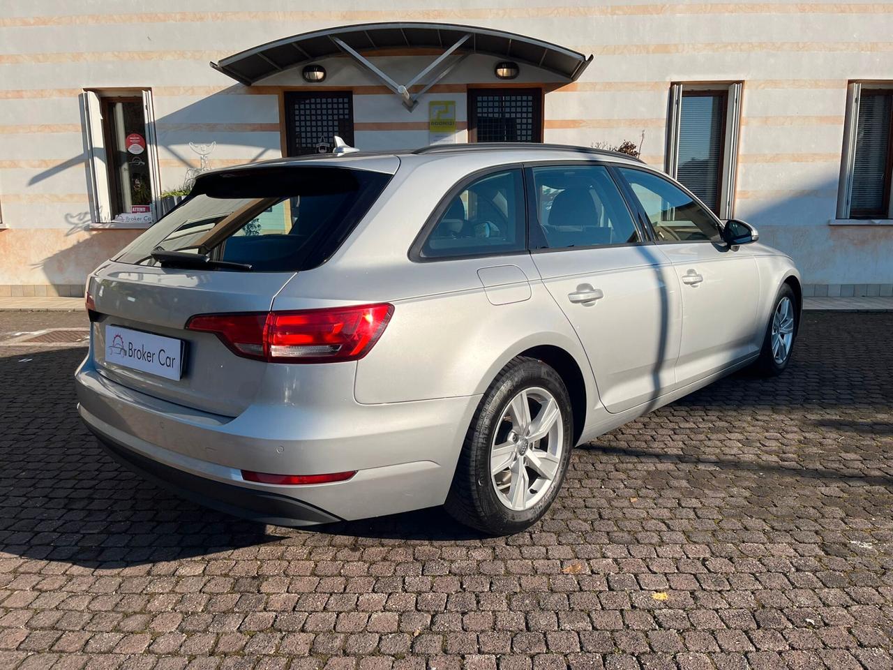 Audi A4 2.0 TDI 150 CV ultra S tronic Business Sport