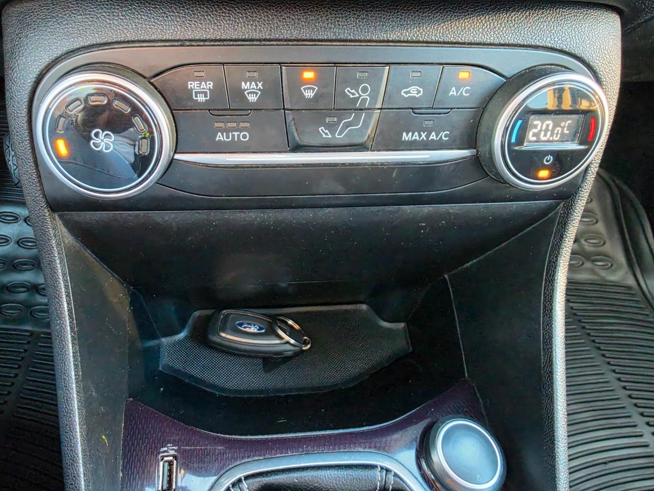 Ford Fiesta 1.5 TDCi 5 porte Vignale