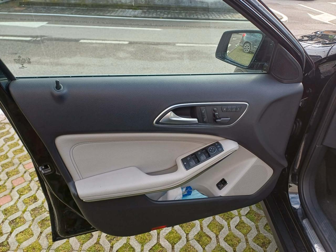 Mercedes-benz GLA 200 d Automatic 4Matic Premium