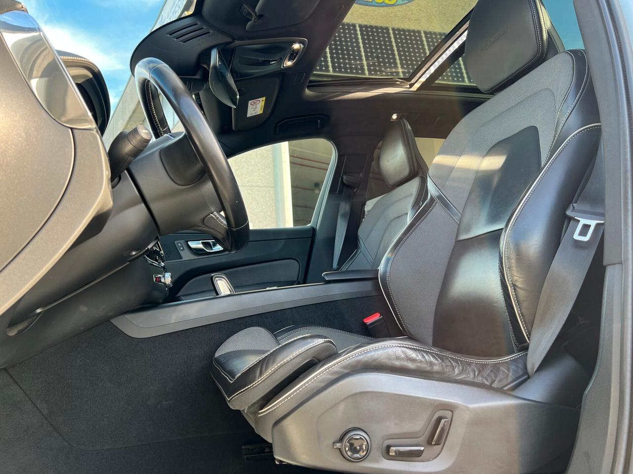 Volvo XC 60 XC60 B4 (d) AWD Geartronic R-design