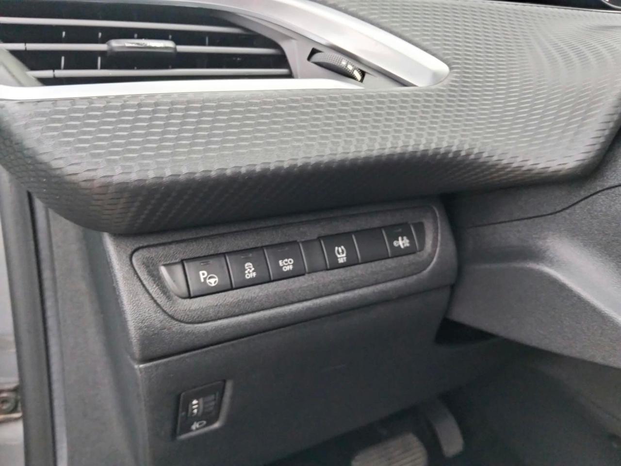 Peugeot 2008 1.6 e-HDi 92Cv ETG6 Start&Stop*Navi*Pelle