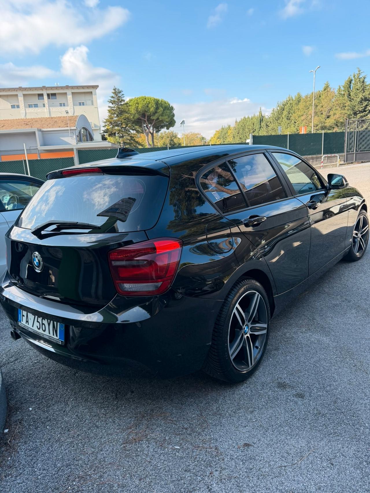 Bmw 118 118d 5p. Msport