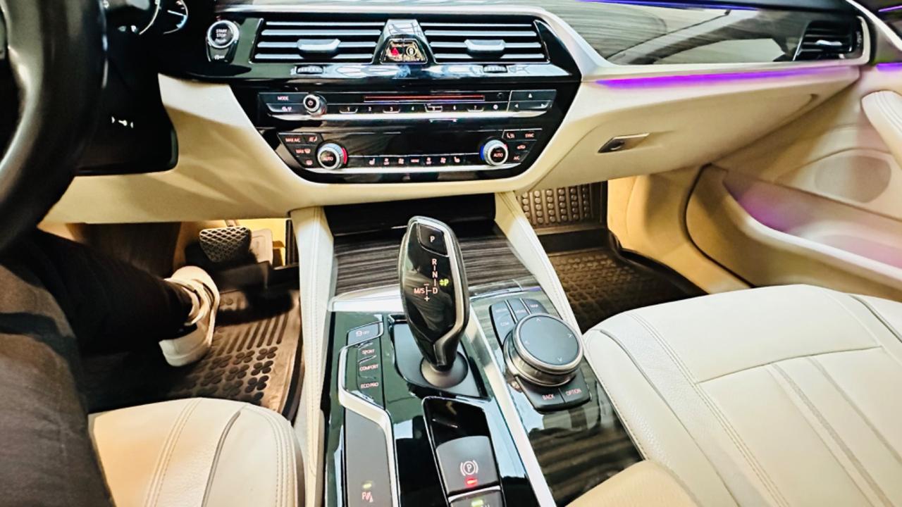 Bmw 520d xDrive Luxury.2018.euro6c.full optional
