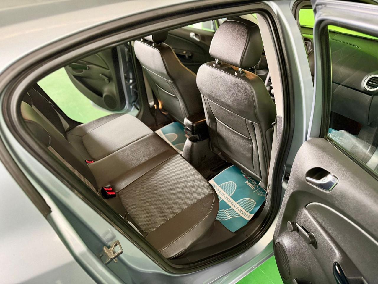 Opel Corsa 1.2 5 porte Easytronic Cosmo