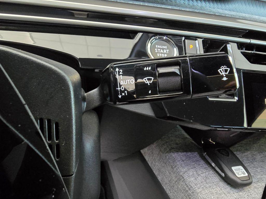 Peugeot 3008 Hybrid 145CV e-DCS6 Allure