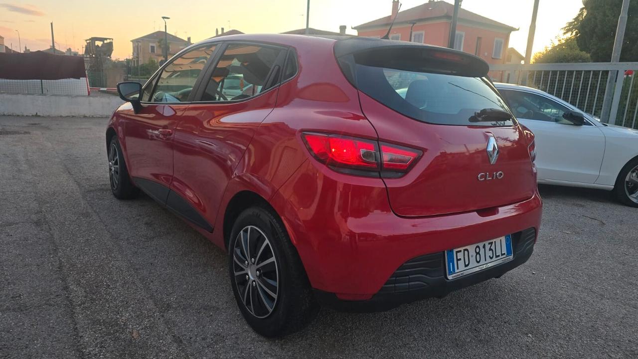 Renault Clio 1.2 75CV 5 porte Life