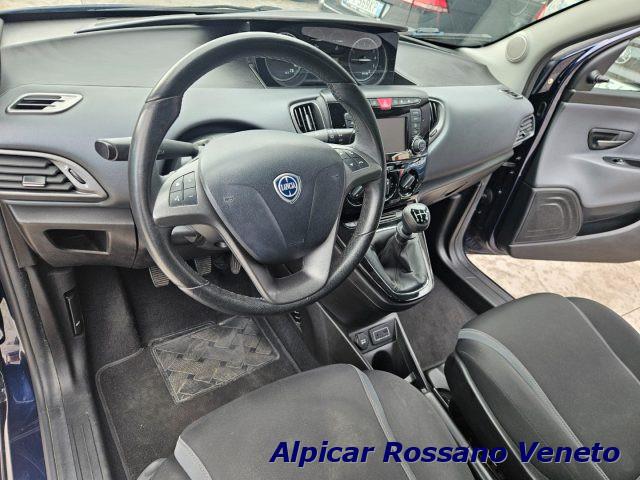 LANCIA Ypsilon 1.2 69 CV 5 porte GPL Ecochic Gold