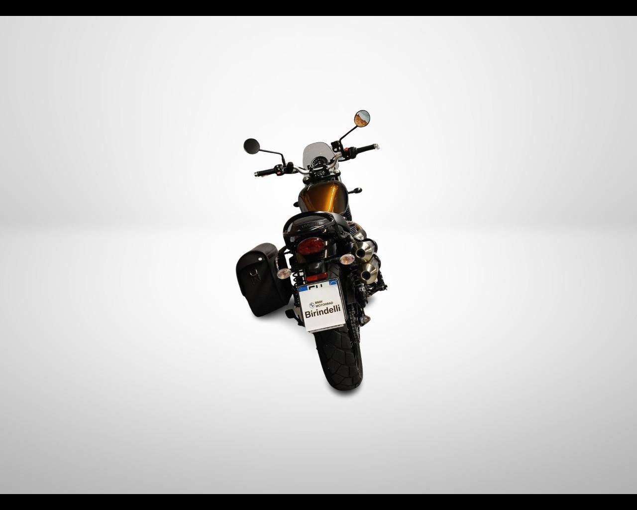 TRIUMPH Scrambler 900 - Stealth Edition