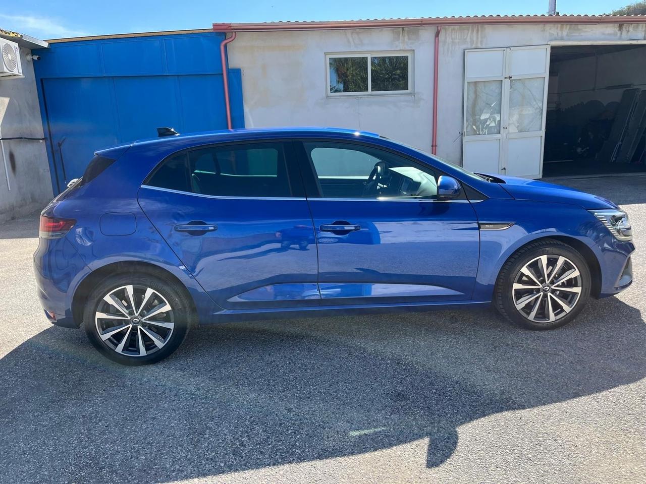 Renault megane-1.6 hybr. plug-in rs-line/aut.-2021