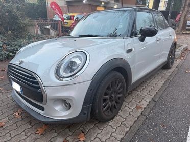 Mini 1.5 Cooper 5 PORTE..BLACK EDITION...CAMBIO AUTOMATICO!!