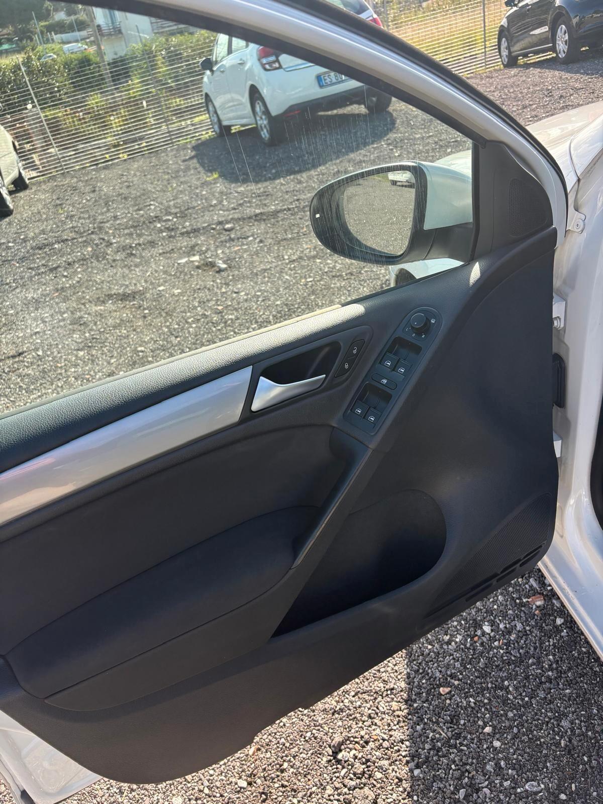 Volkswagen Golf Business 1.6 TDI 5p. Highline