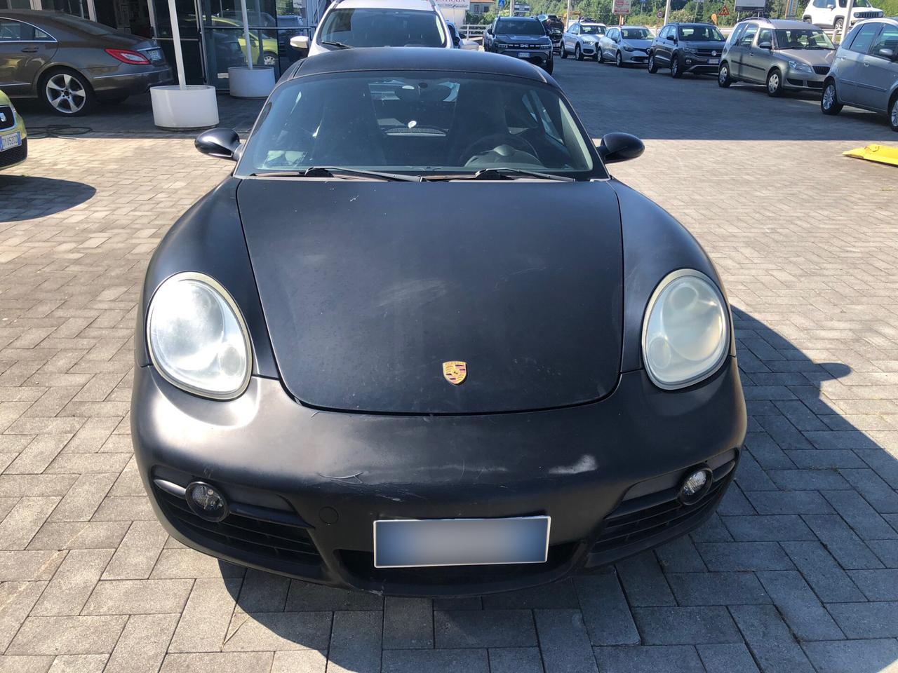 Porsche Cayman 2.7