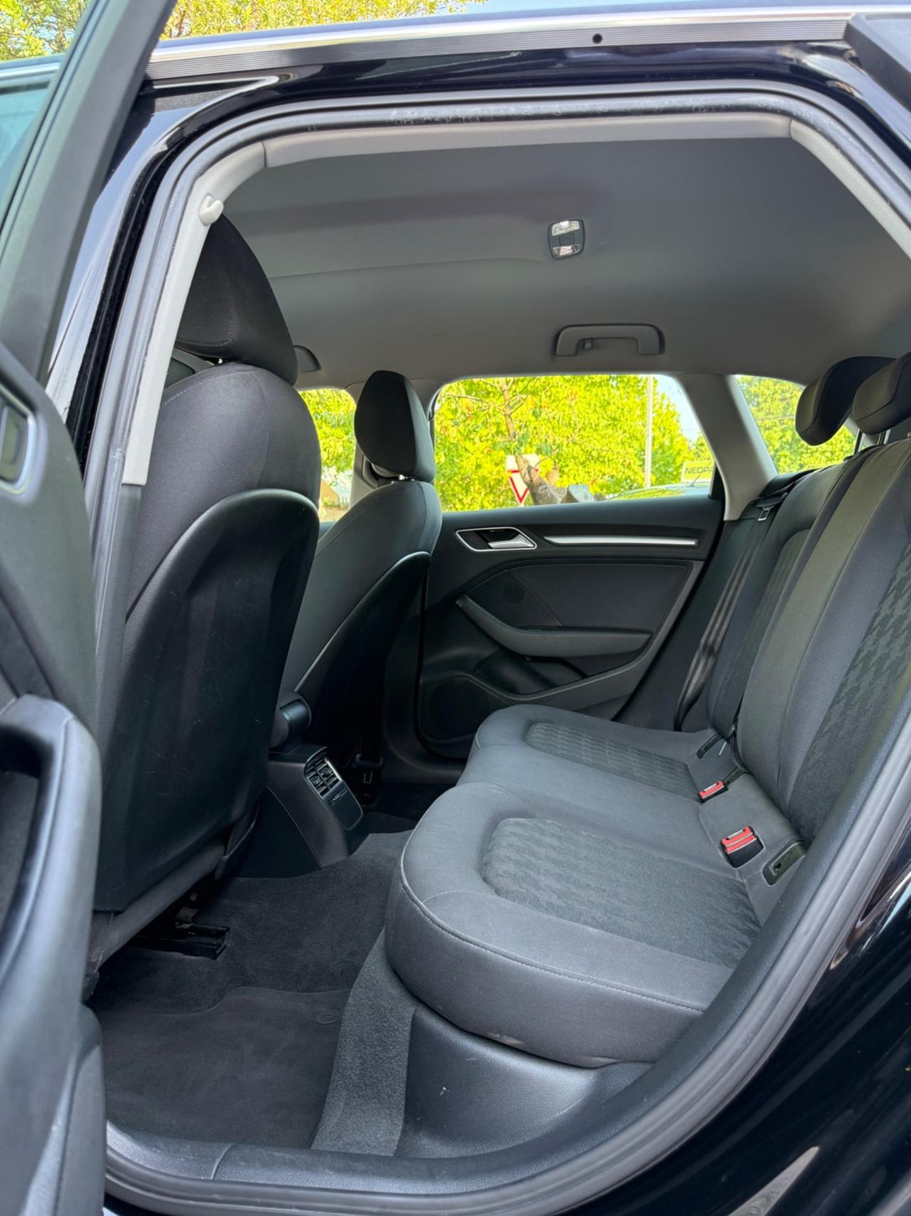 Audi A3 SPB 1.6 TDI clean diesel S tronic Ambition