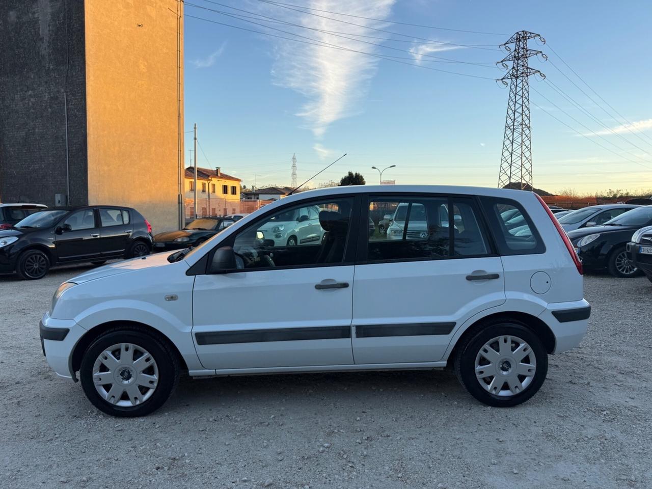 Ford Fusion 1.4 16V 5p. Garanzia