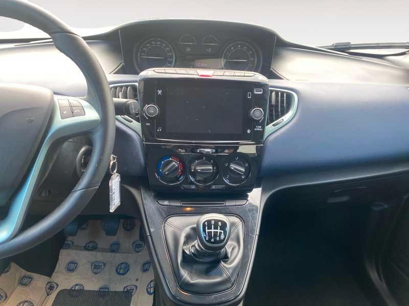LANCIA Ypsilon 1.0 firefly hybrid Platino s&s 70cv