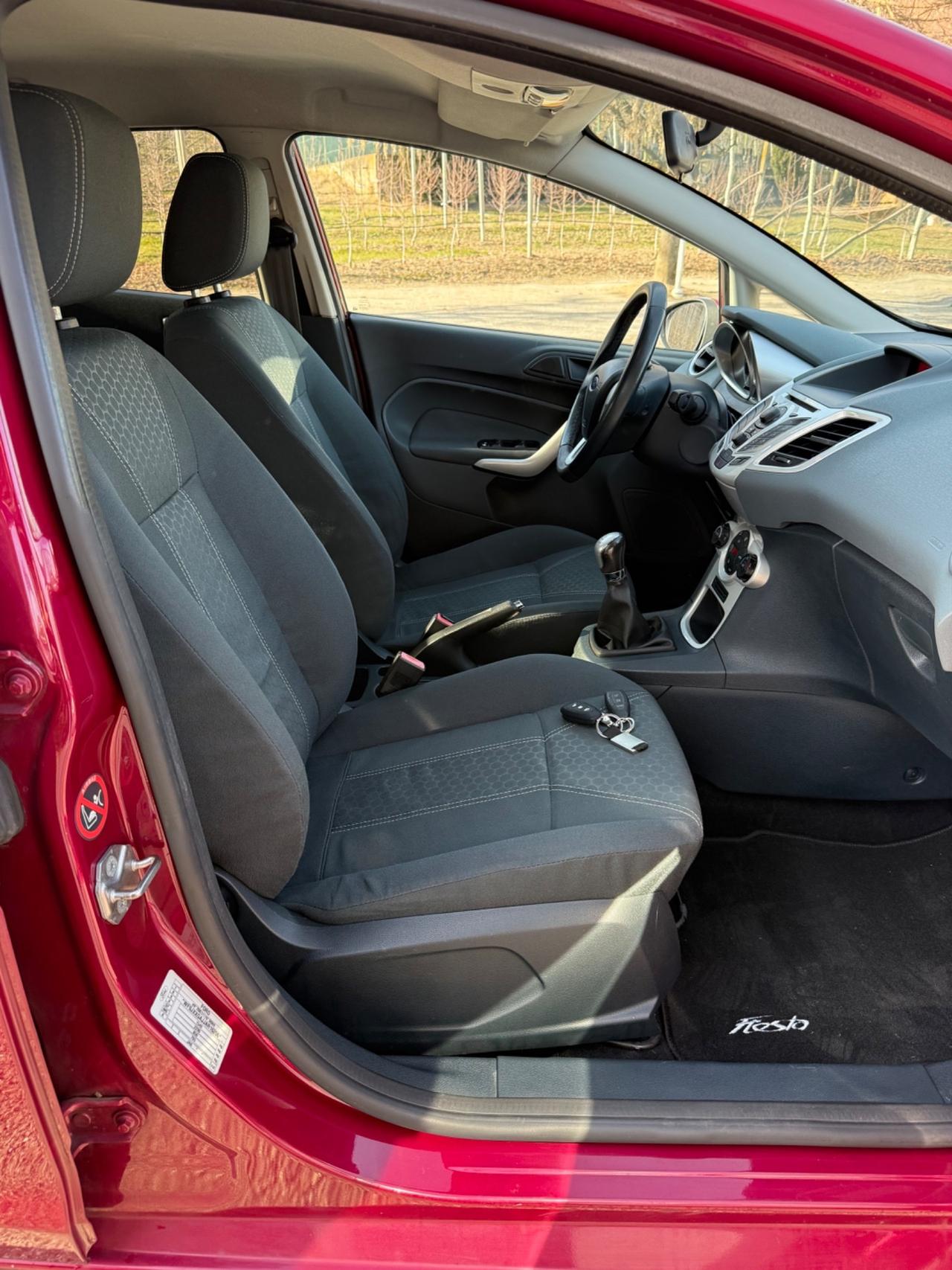 Ford Fiesta 1.4 TDCi 5p. Titanium