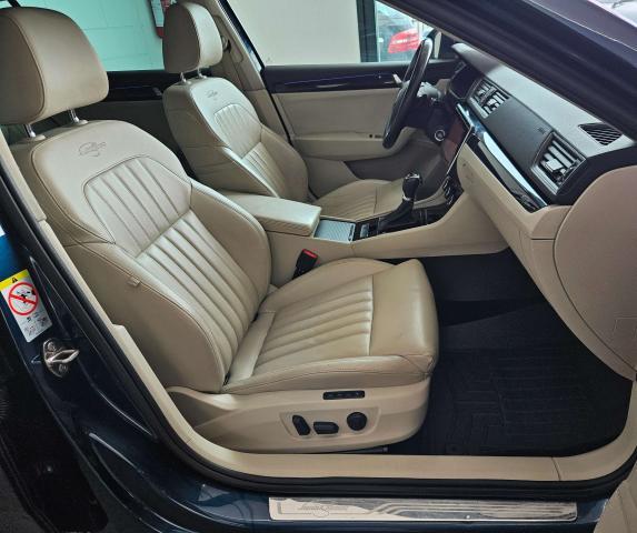 Skoda Superb Superb Wagon 2.0 tdi Laurin 4x4