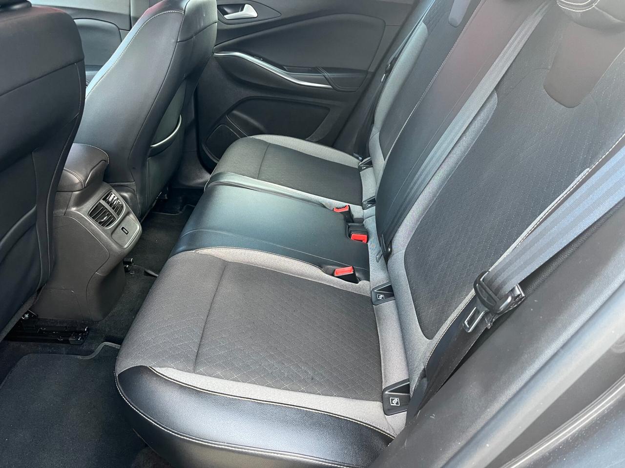 Opel Grandland X 1.5 diesel Ecotec Start&Stop Business Edition