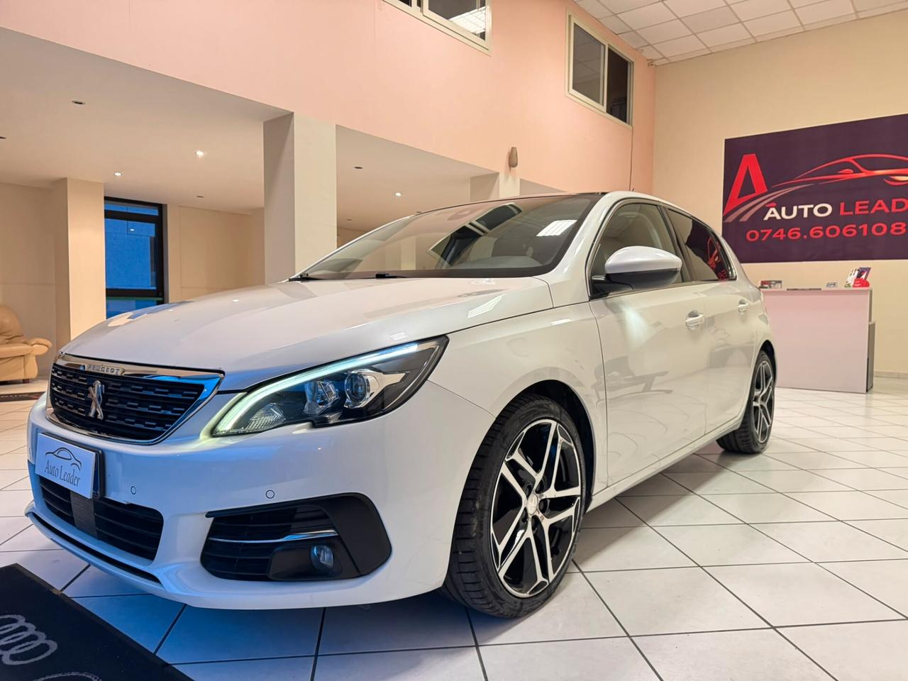 Peugeot 308 BlueHDi 130 S&S SW Allure