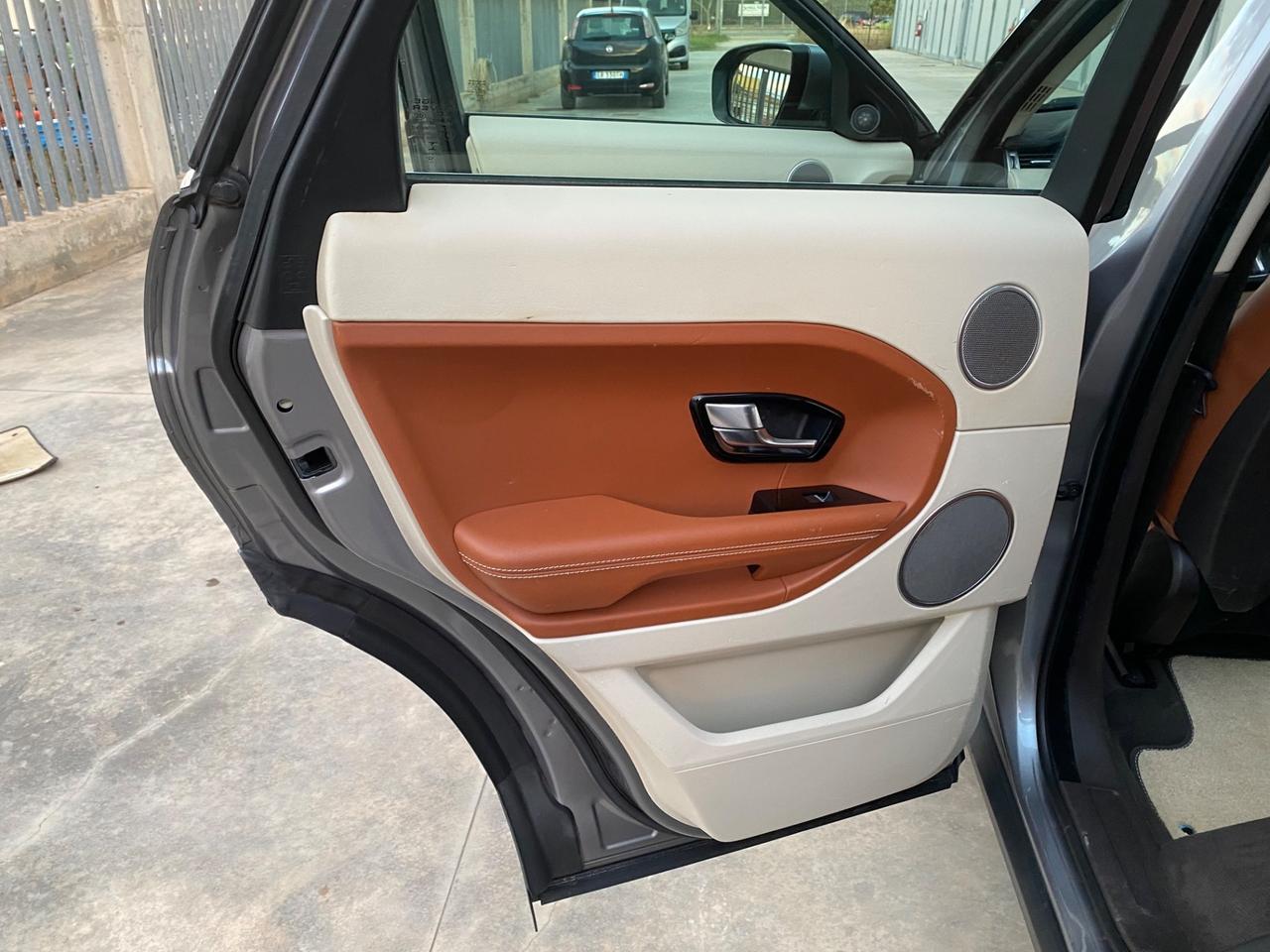 Land Rover Range Evoque 2.2 Sd4 5p. Autobiography