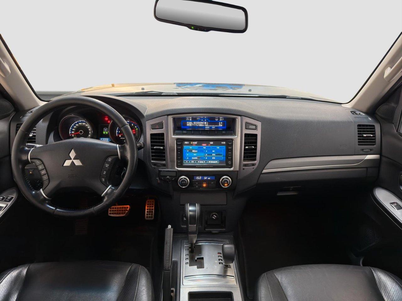 Mitsubishi Pajero 3 Porte Pajero 3p 3.2 CR Instyle auto