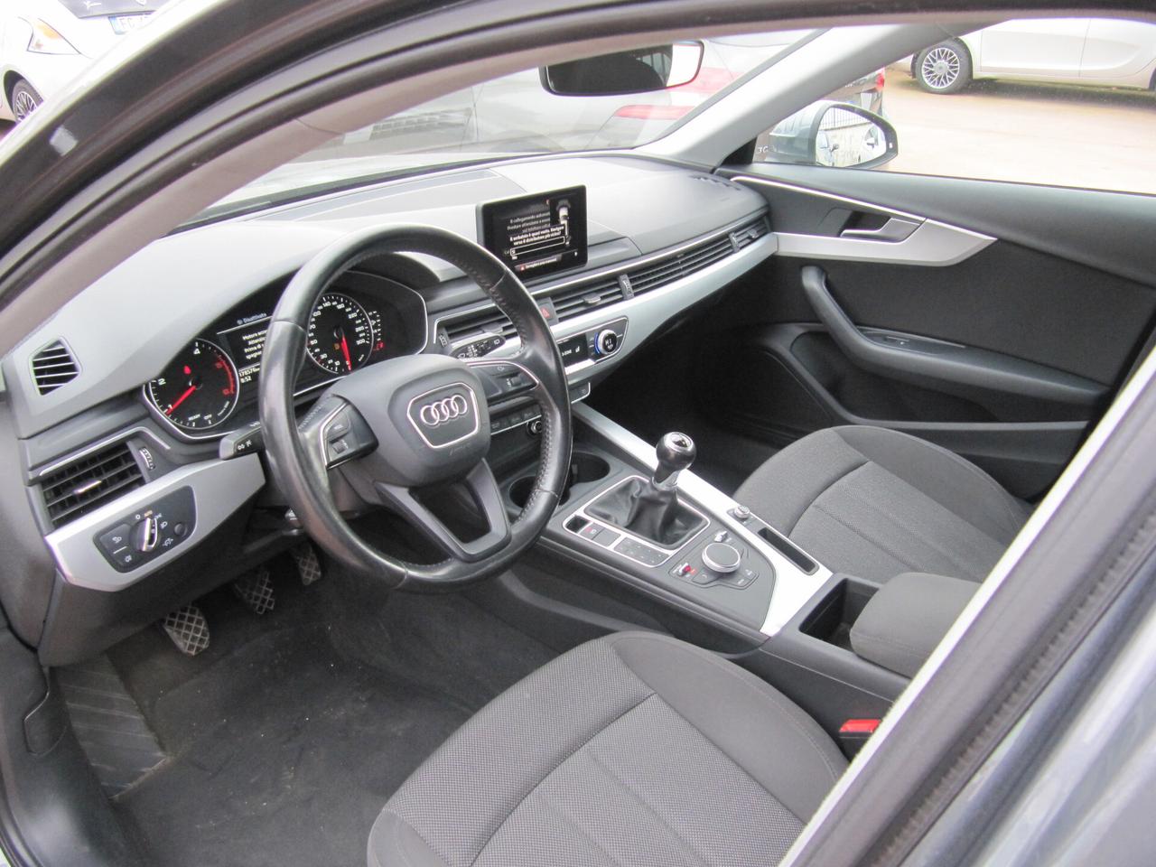 Audi A4 Avant 2.0 TDI 122 CV Business