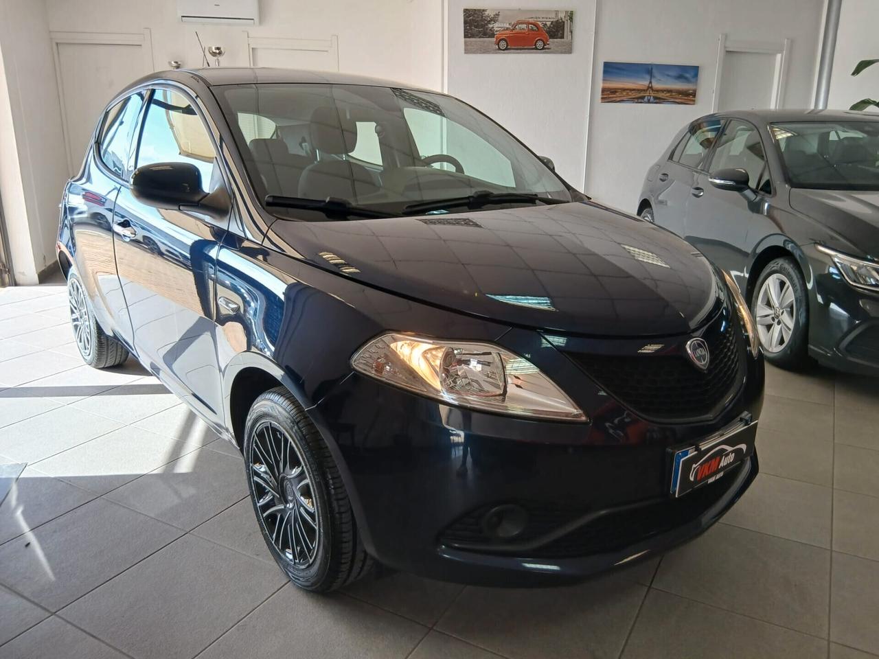 Lancia Ypsilon 1.2 BENZINA 69CV NEOPATENTATI