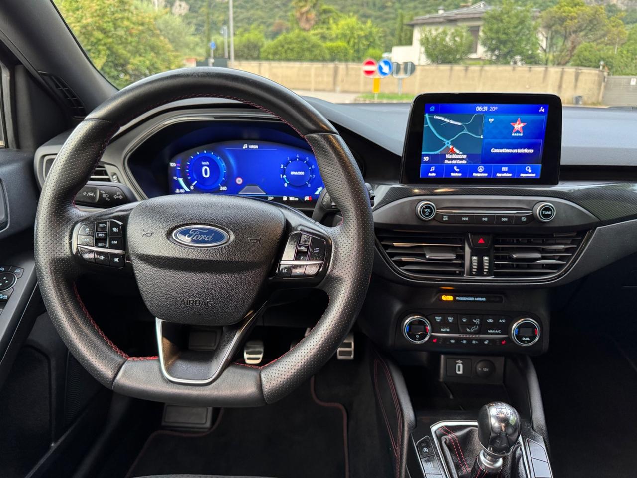 Ford Focus Hybrid ST LINE X