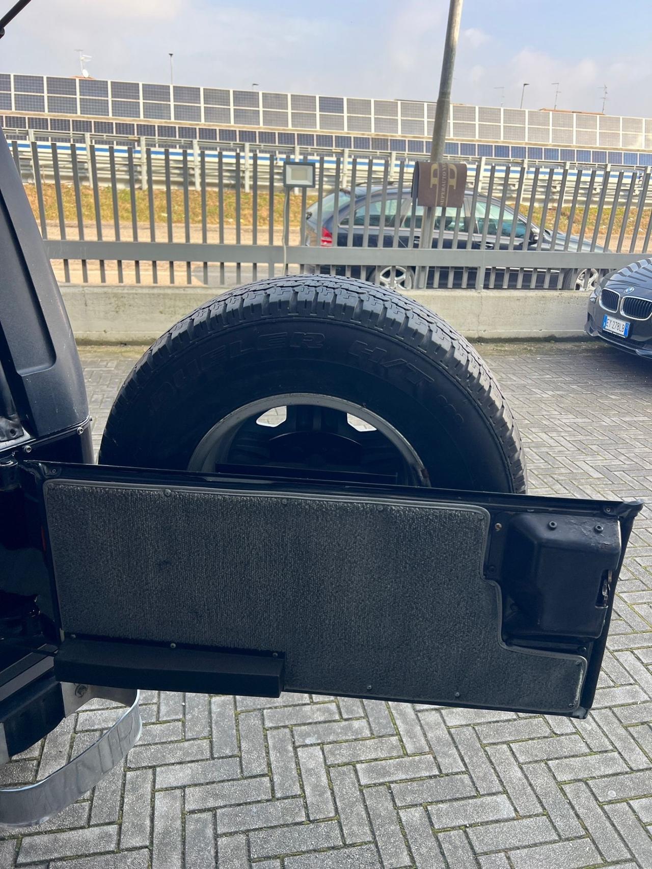 Jeep Wrangler 2.5 Laredo