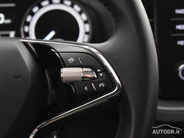 SKODA Kamiq 1.0 G-Tec Led adattivi, Sedili risc, Carplay, ACC