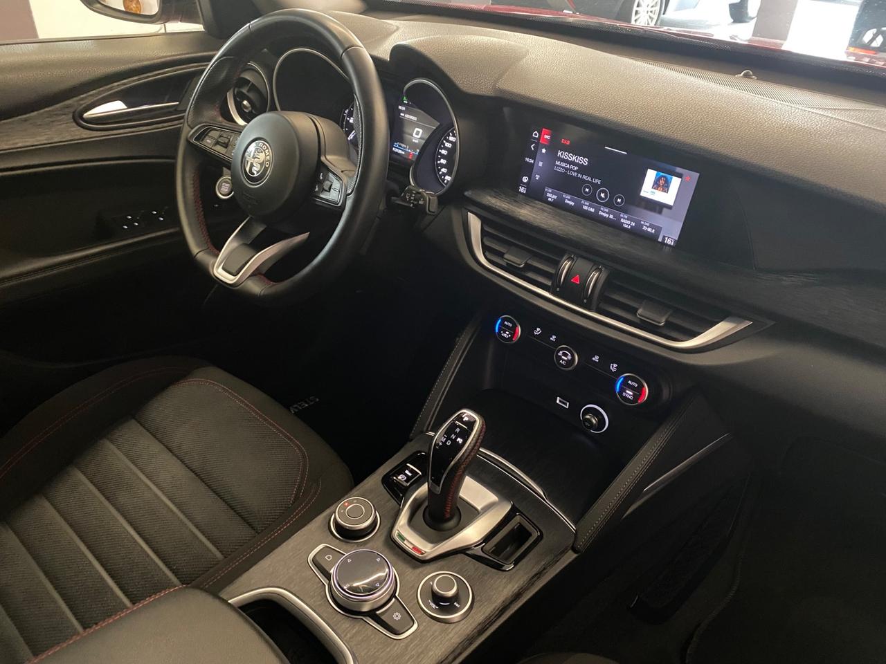 Alfa Romeo Stelvio 2.2 Versione "Rosso Edizione" Aziendale