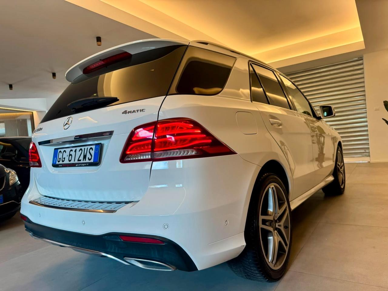 MERCEDES-BENZ GLE 350D 4MATIC PREMIUM UNIPRO