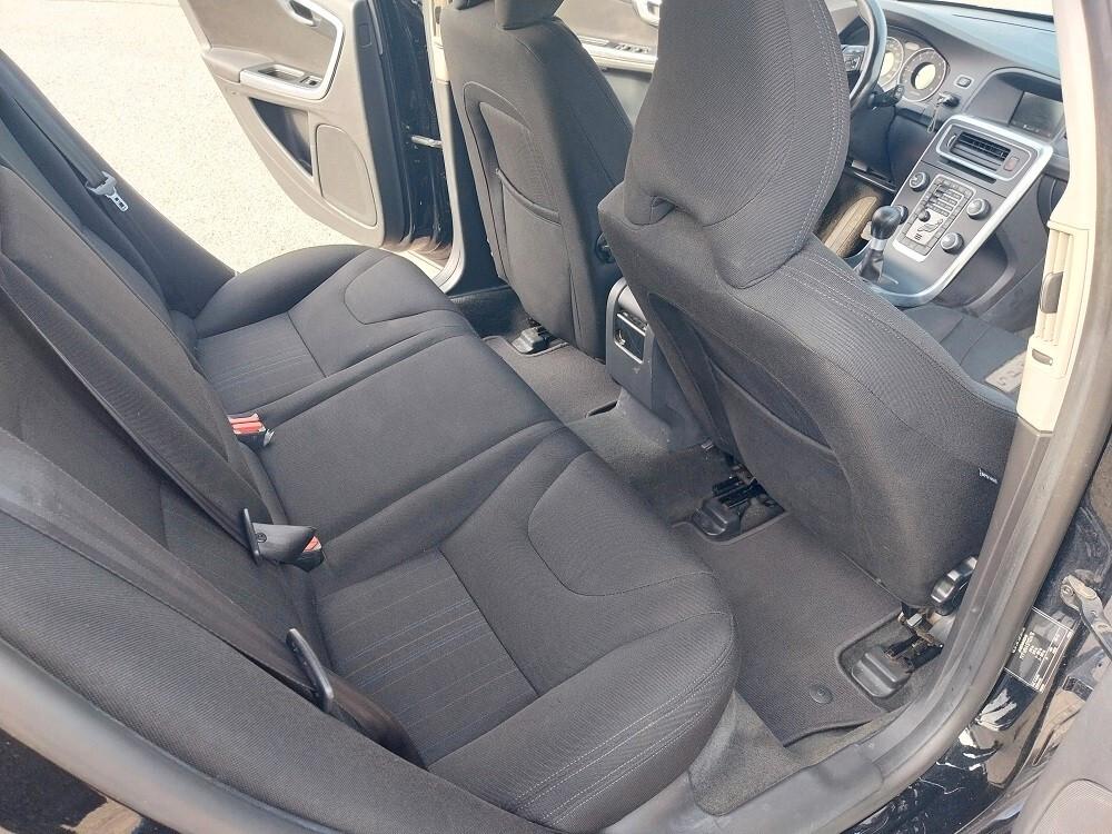 Volvo V60 D2 1.6 Momentum