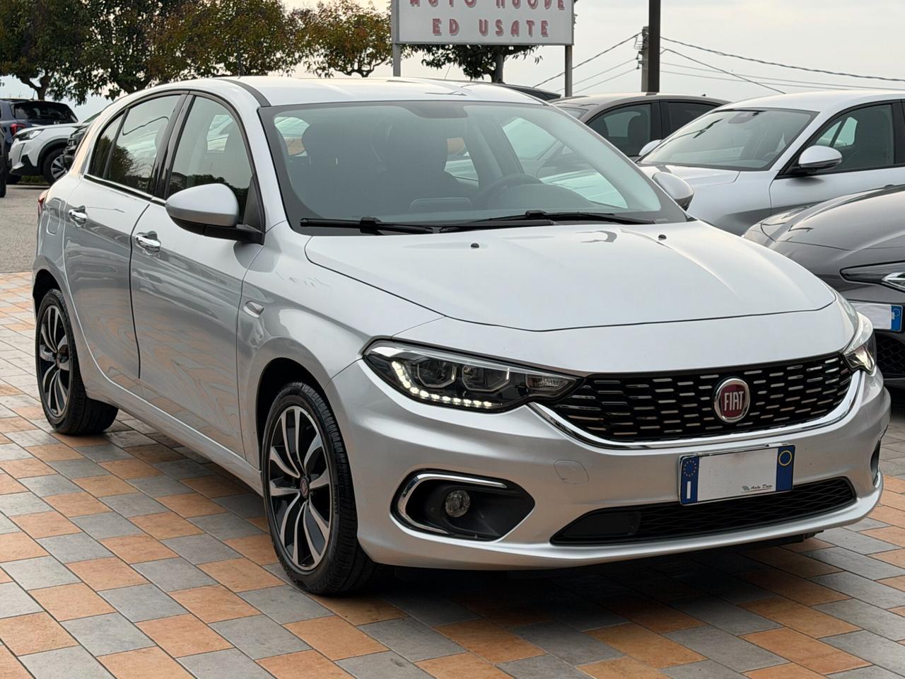 Fiat Tipo 1.6 M.JET 120 cv. 5 porte LOUNGE