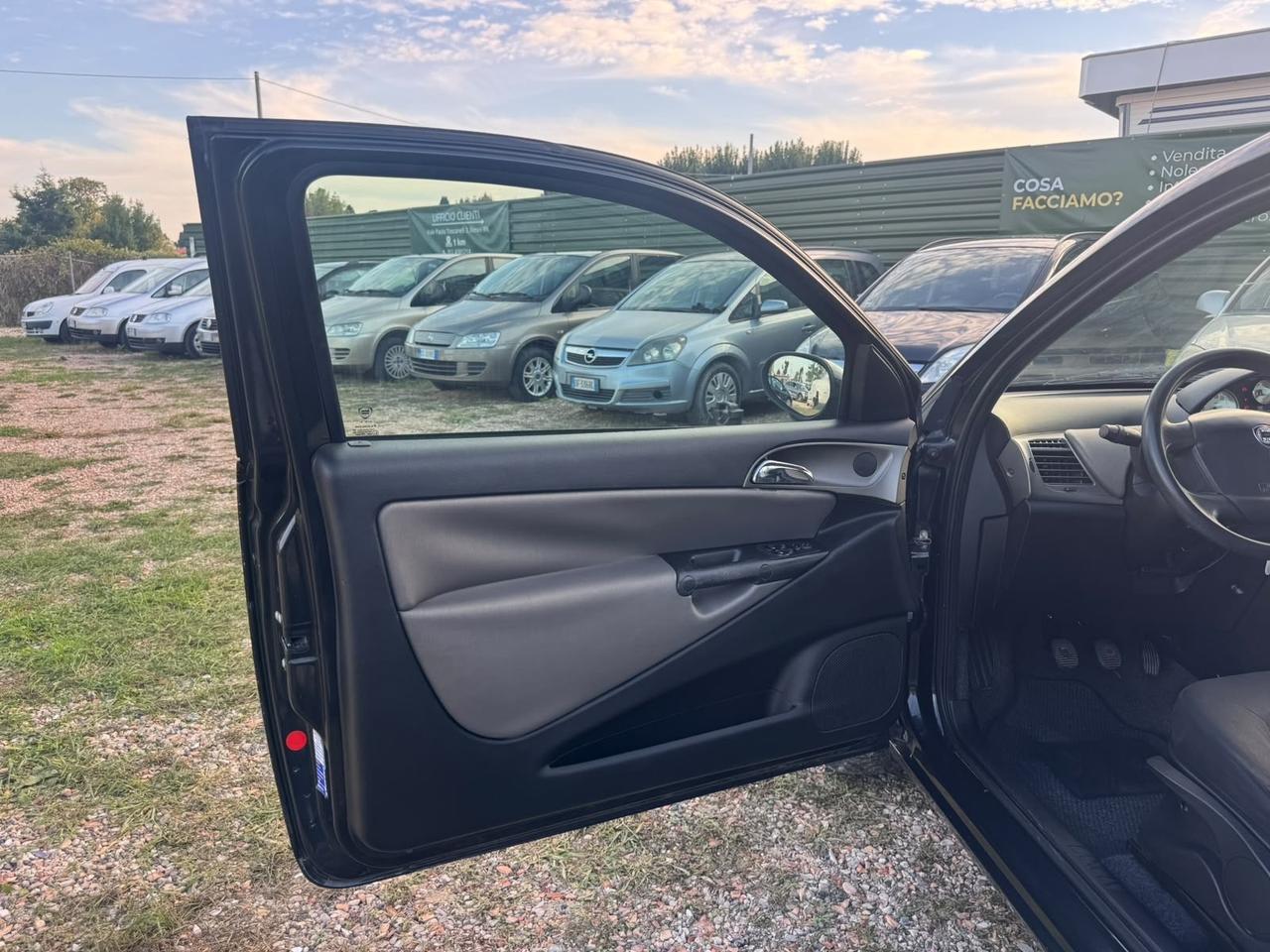 Lancia Ypsilon 1.2 Argento