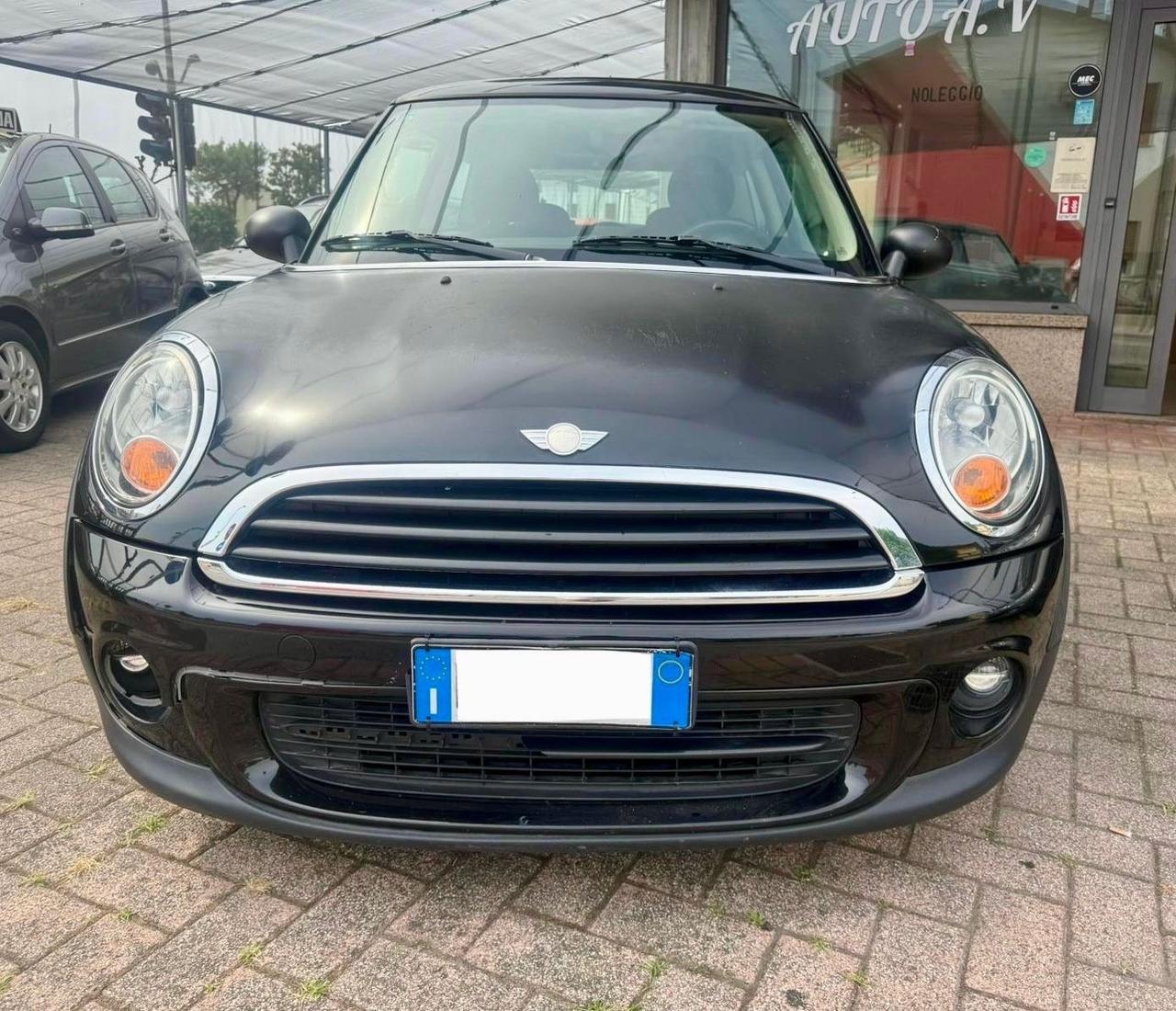 Mini Mini 1.6 16V One (72kW)