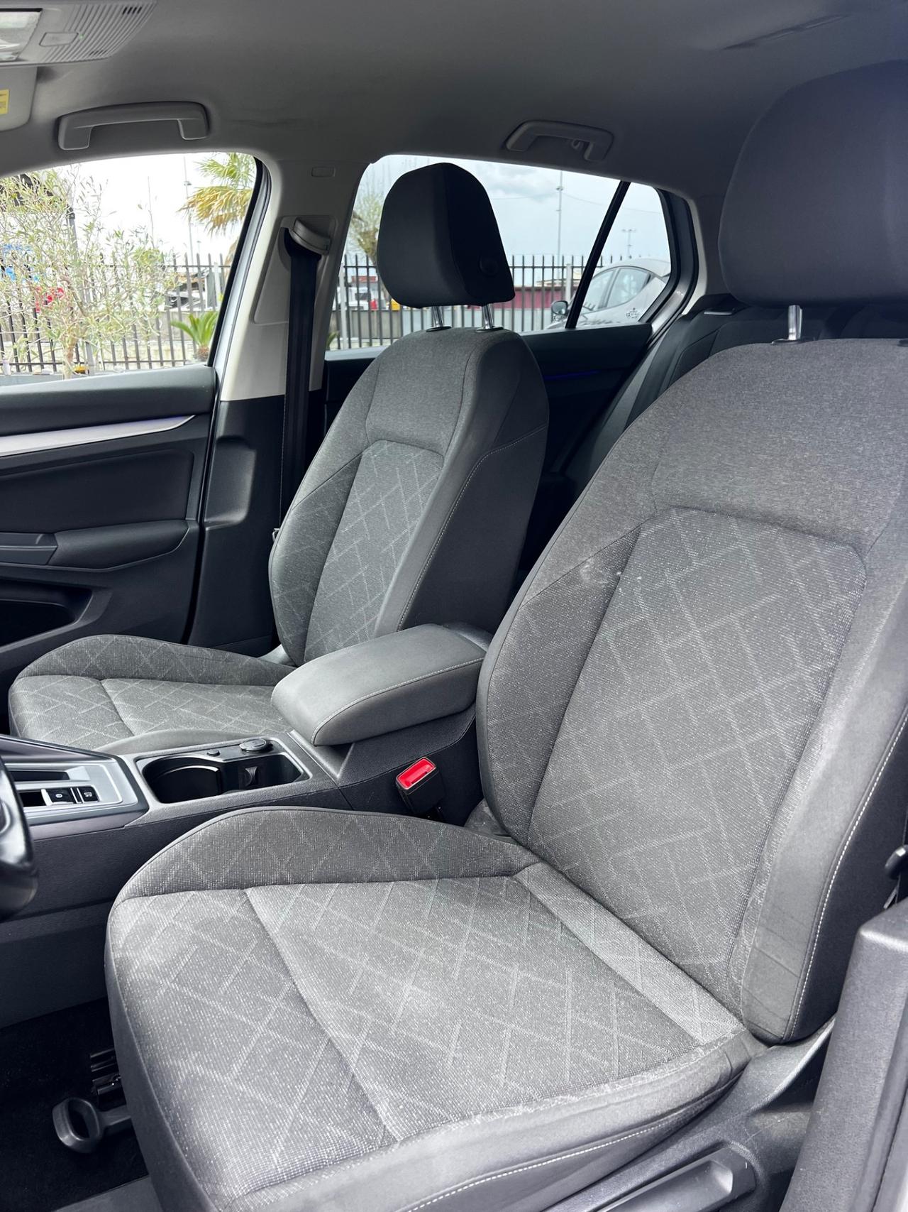 Volkswagen Golf 1.5 TSI DSG Style