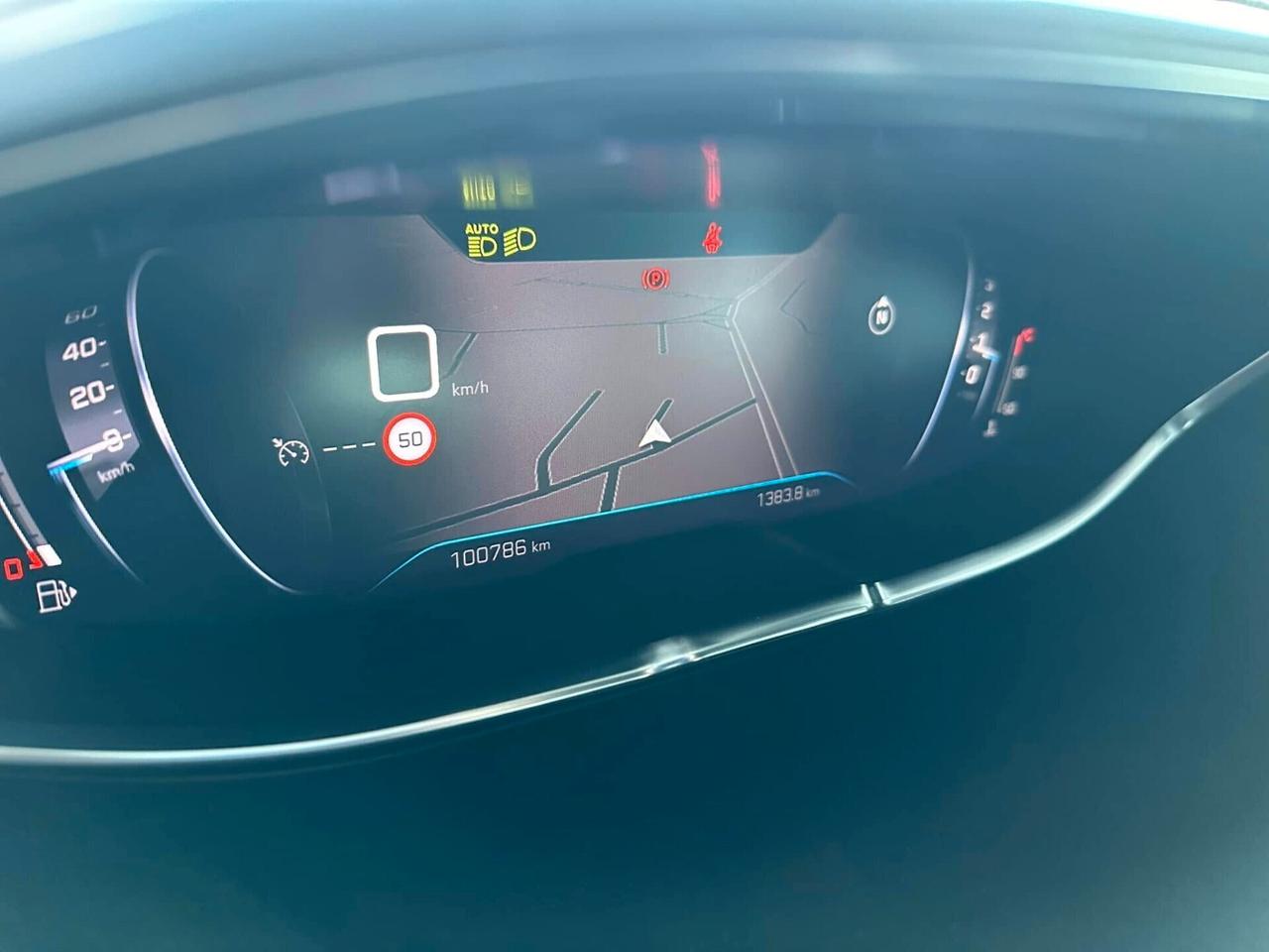 Peugeot 3008 BlueHDi 130 S&S Allure