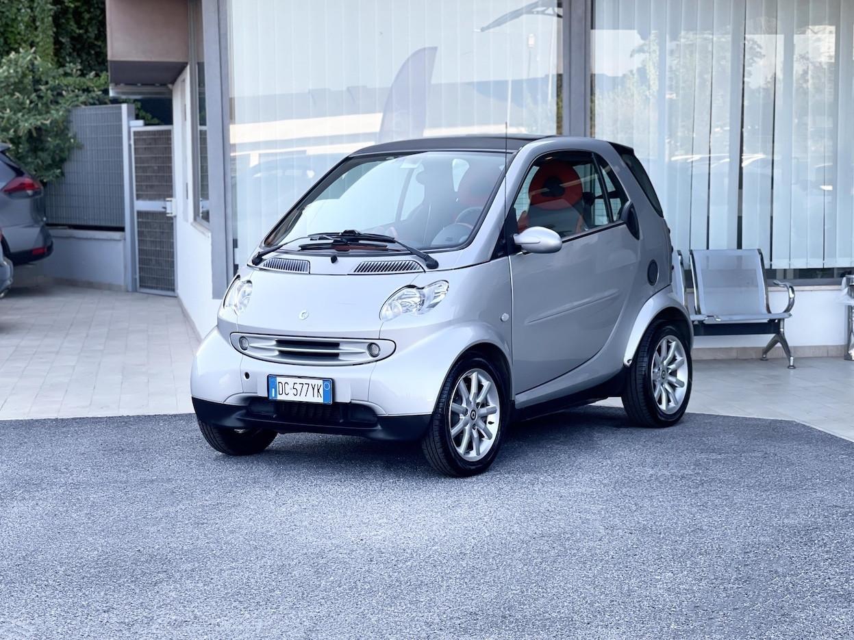 Smart ForTwo 700 Benzina 61CV Automatica - 2006