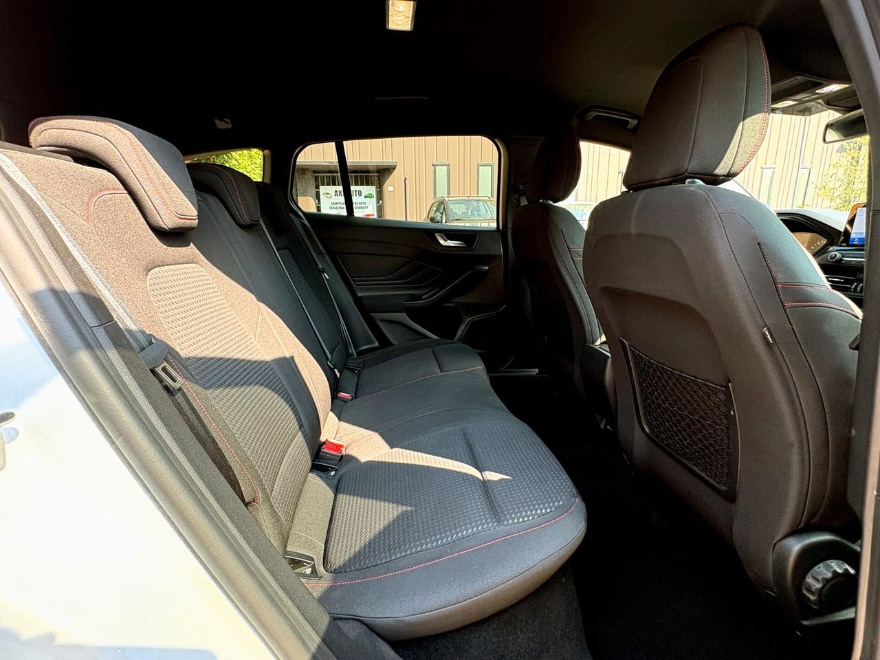 FORD FOCUS 1.5D aut.-ST LINE int/est-FULL-2019