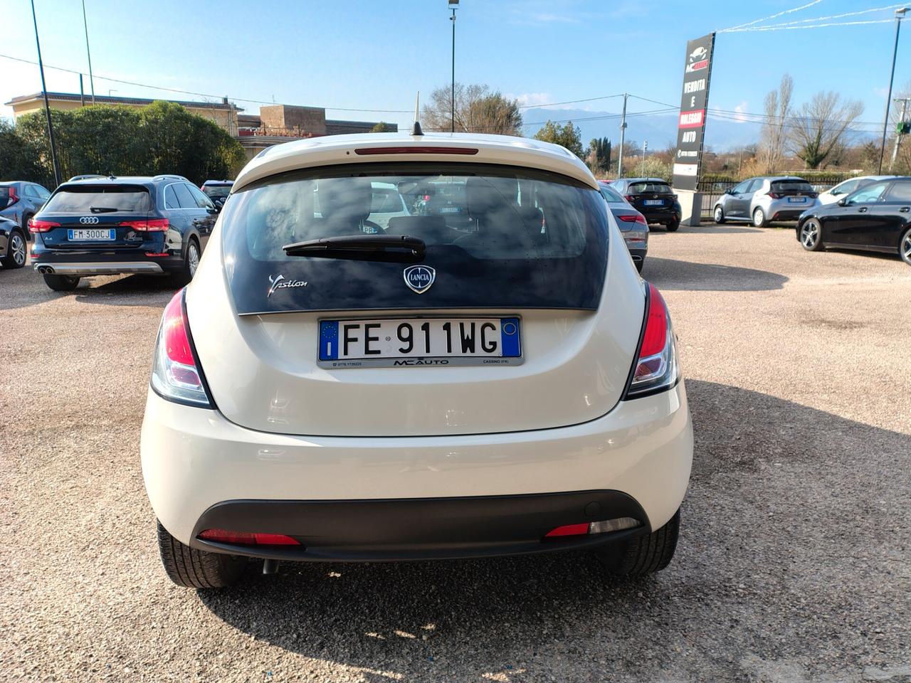 Lancia Ypsilon 1.2 69 CV 5 porte Platinum