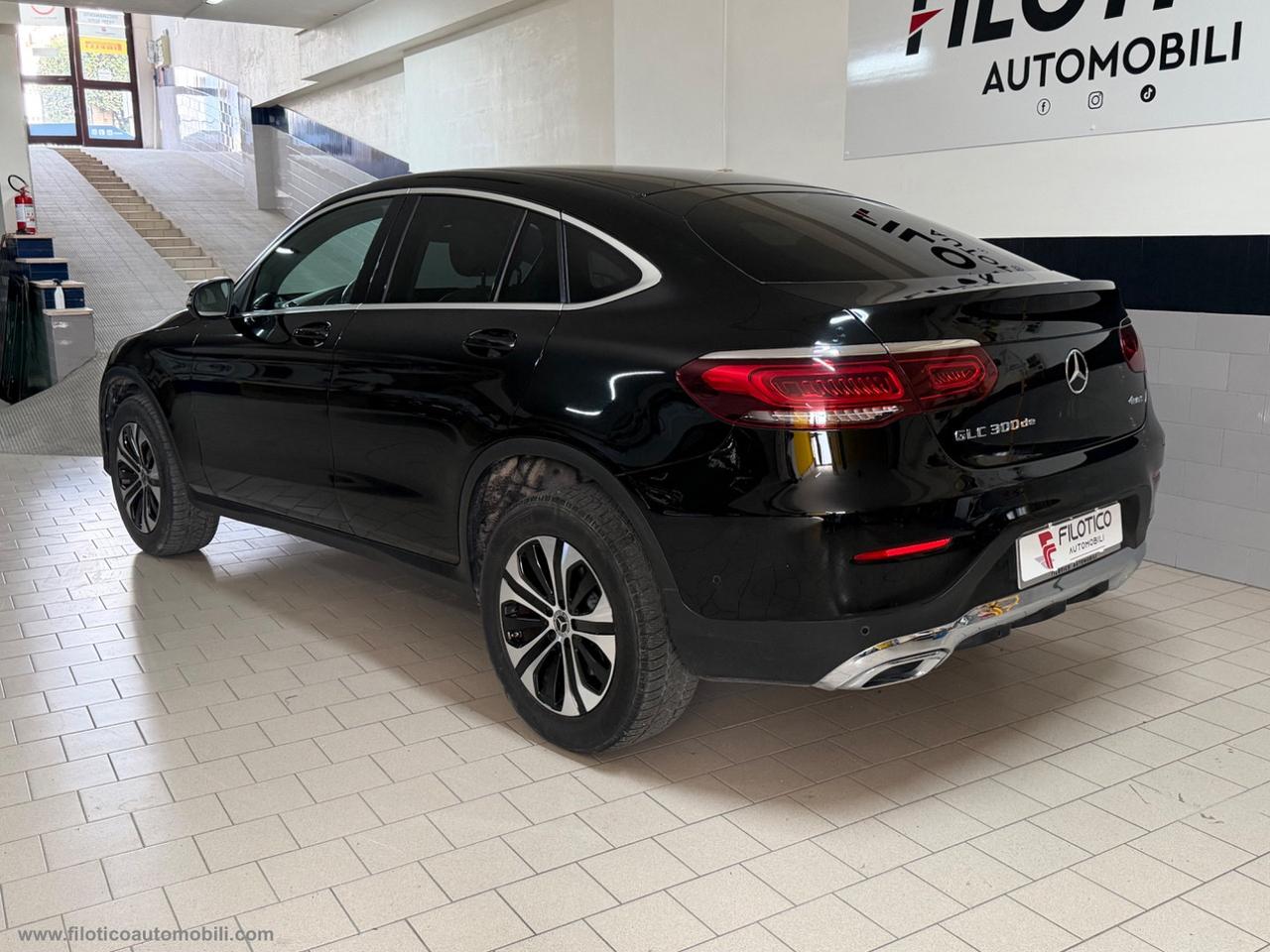 MERCEDES-BENZ GLC 300 de 4M Plug-in hyb. Coupé Sport PELLE - FARI LED FULL!!