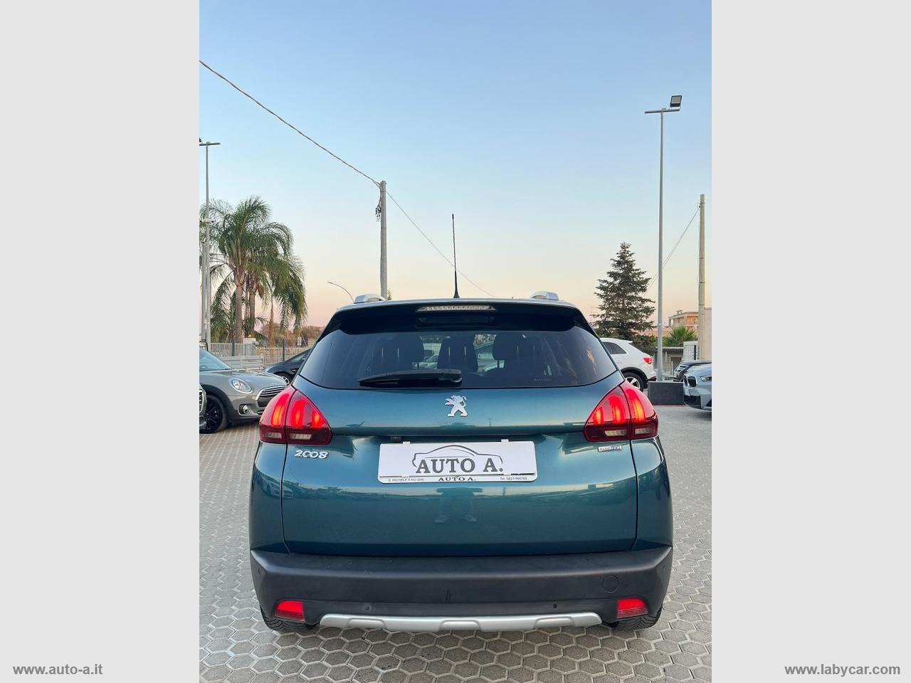 PEUGEOT 2008 BlueHDi 120 S&S Crossway