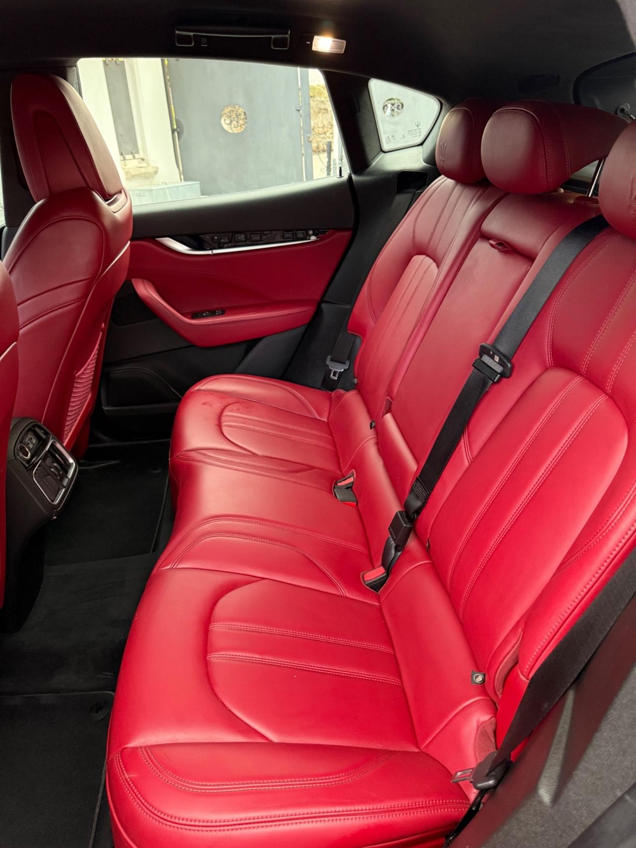 Maserati Levante V6 Diesel 275 CV AWD