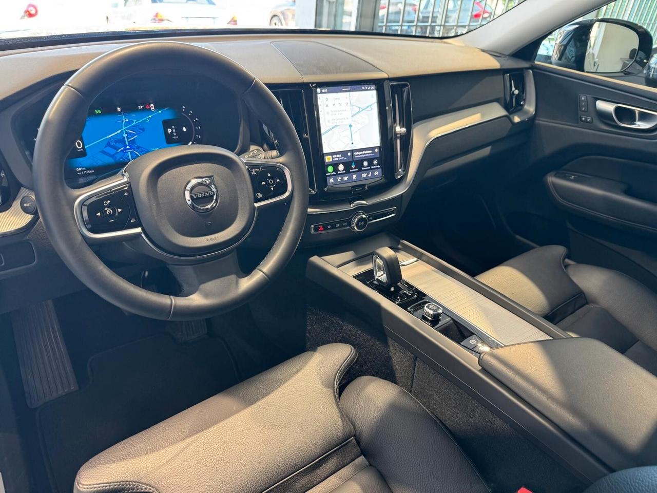Volvo XC 60 XC60 B4 (d) AWD automatico Plus Dark