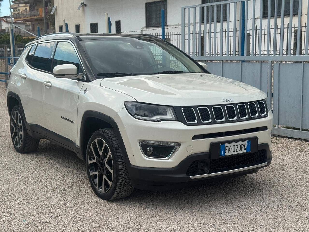 Jeep Compass 2.0 Multijet II cambio automatico km certificati 1 prop. 2017 bianco perla