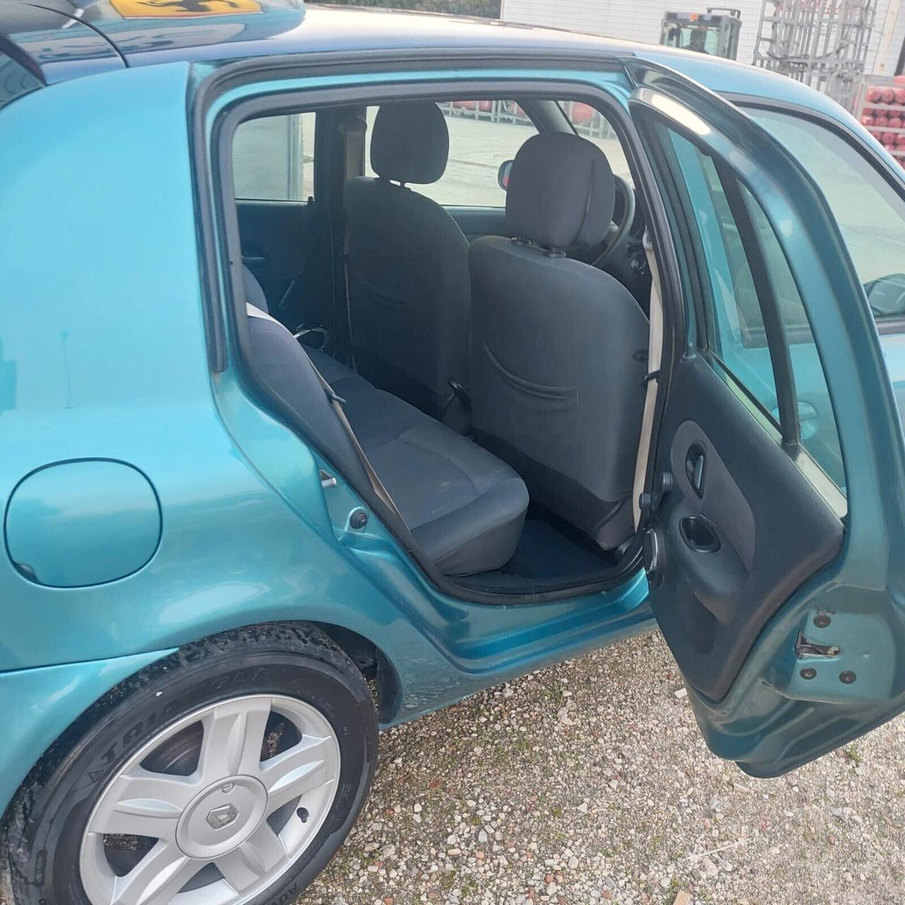 Renault Clio 1.5 dCi 82 CV cat 5 porte Initiale